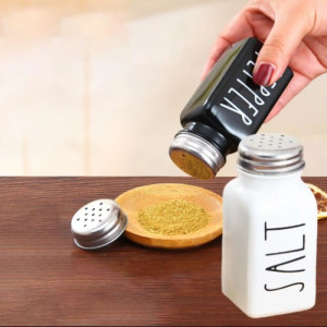 Salt & Pepper Shakers Set